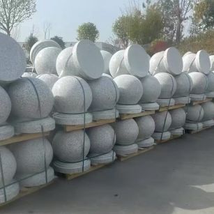 濮阳 白麻花岗岩石材圆球，石球，挡车球，隔离球，景观石球，风水球等