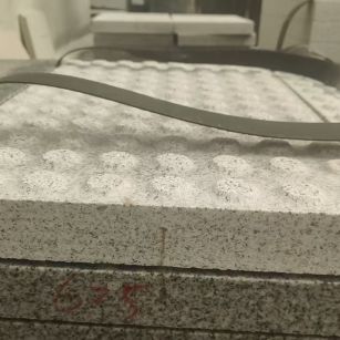 濮阳 芝麻白花岗岩6.0公分荔枝面五轴加工雕刻盲点