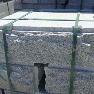 濮阳 芝麻白花岗岩自然面成品