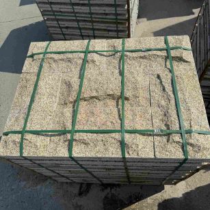 濮阳 黄金麻花岗岩石材自然面蘑菇石成品