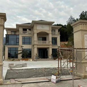 濮阳 黄金麻花岗岩别墅雕花外墙干挂配上门口雕花罗马柱