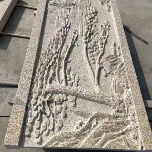 濮阳 黄金麻雕刻板浮雕迎客松