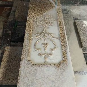 濮阳 黄金麻花岗岩异形加工雕刻栏杆大柱