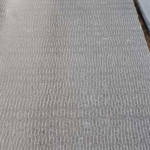 濮阳 芝麻灰花岗岩斧剁面，刀斩面