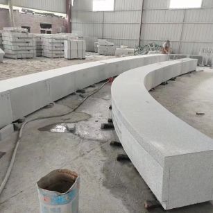 濮阳芝麻白花岗岩石板材 园林光面弧形坐凳