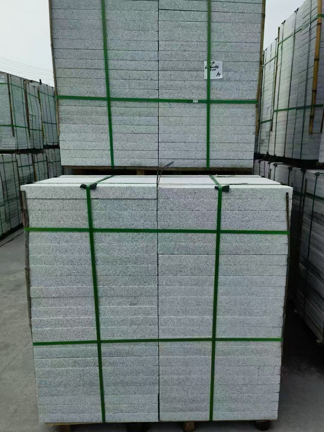 濮阳 芝麻白火烧，园林广场市政工程地铺石，1.8~5.0厚均有现货