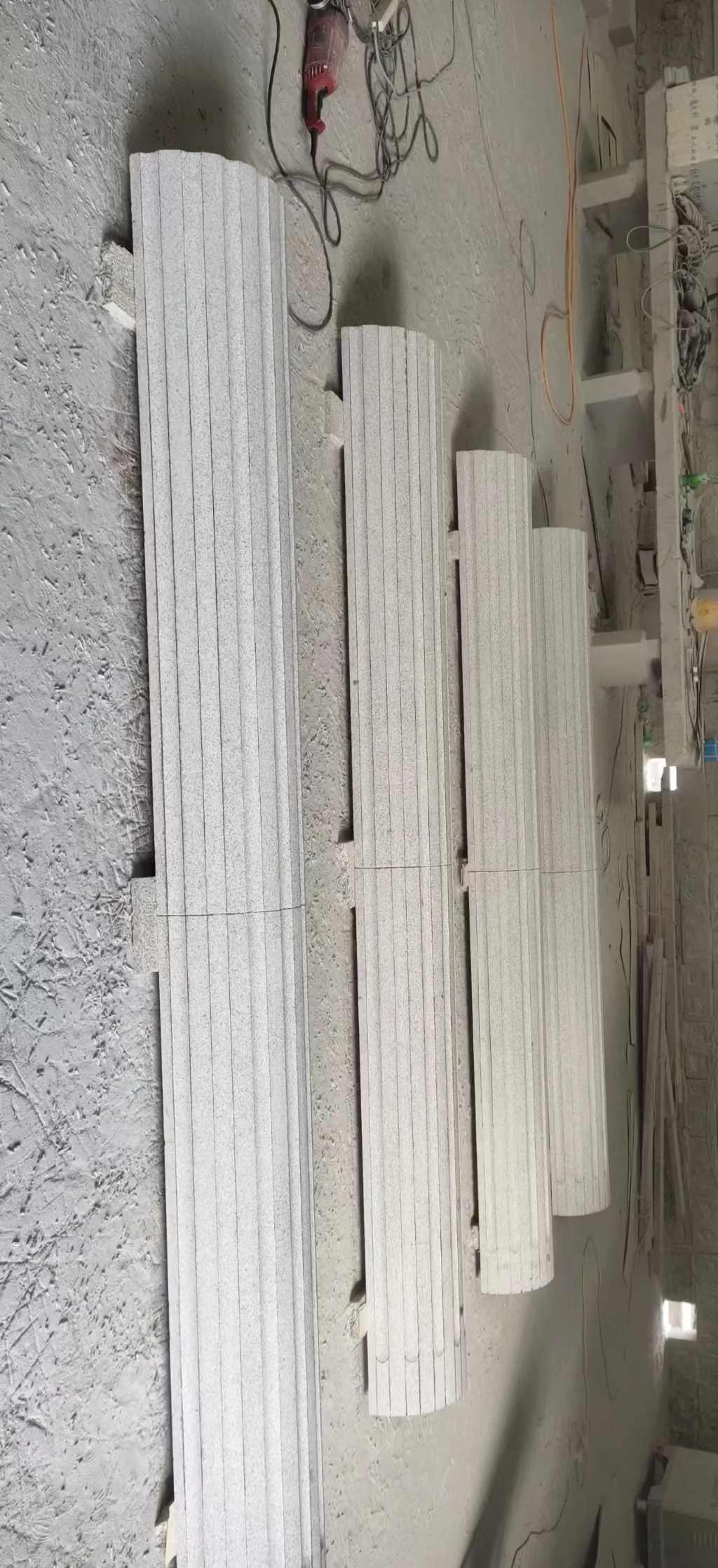 濮阳 花岗岩厂家带你看白麻花岗岩门楼大柱柱皮