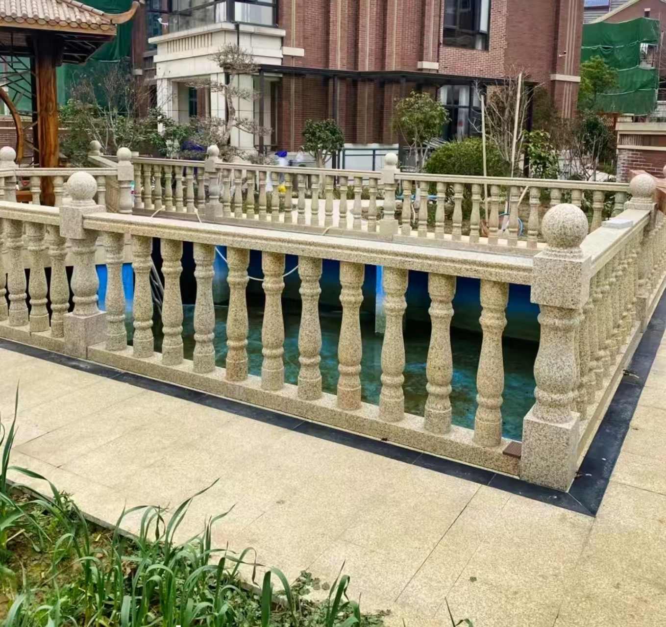 濮阳黄金麻花岗岩石材栏杆，扶手，将军柱，花瓶柱