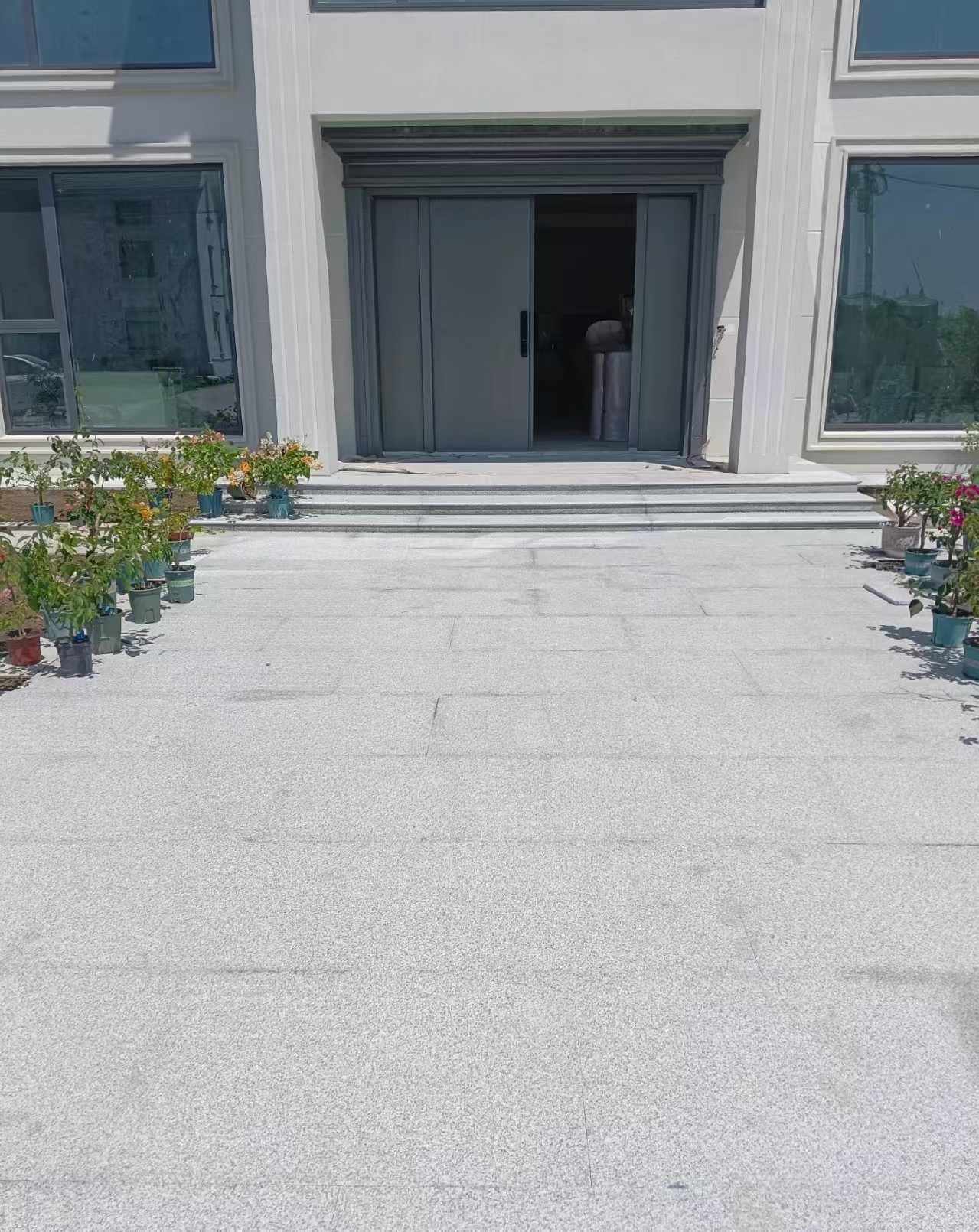 濮阳 芝麻白花岗岩地铺石地面铺装