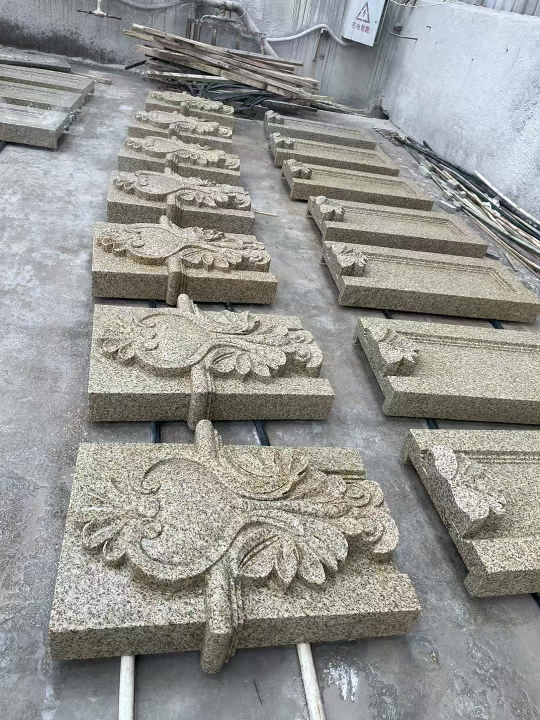 濮阳 黄金麻花岗岩别墅外墙雕刻板