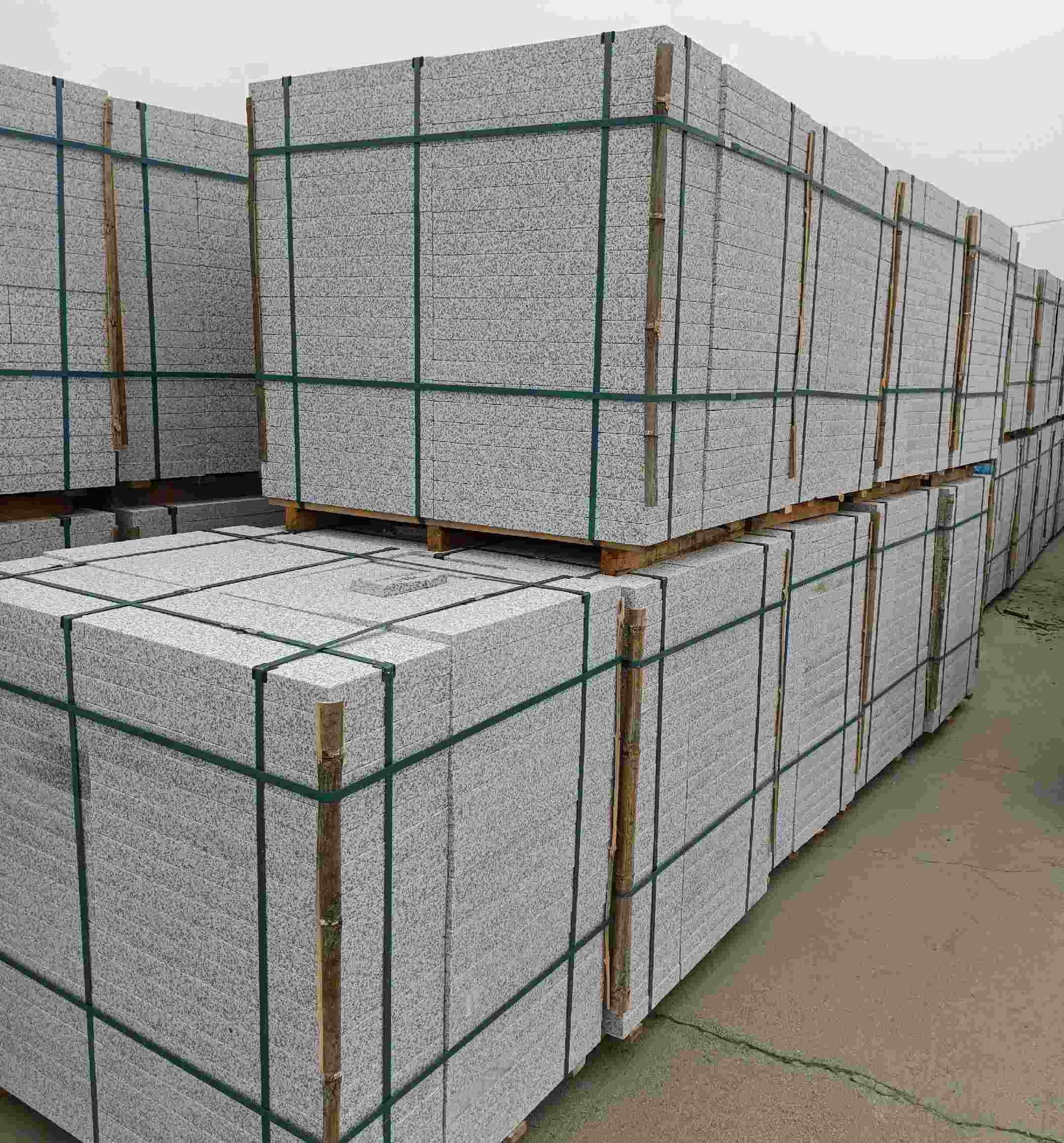 濮阳 白麻花岗岩石材荔枝面地铺石（300*600*50）