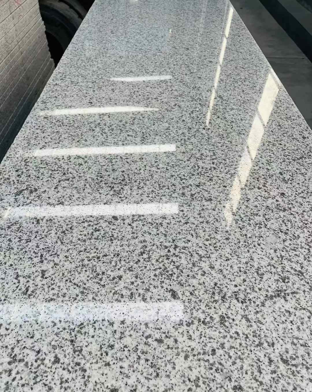 濮阳 白麻花岗岩光面毛板