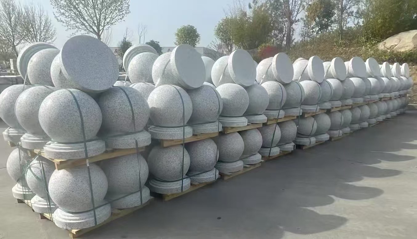 濮阳 白麻花岗岩石材圆球，石球，挡车球，隔离球，景观石球，风水球等