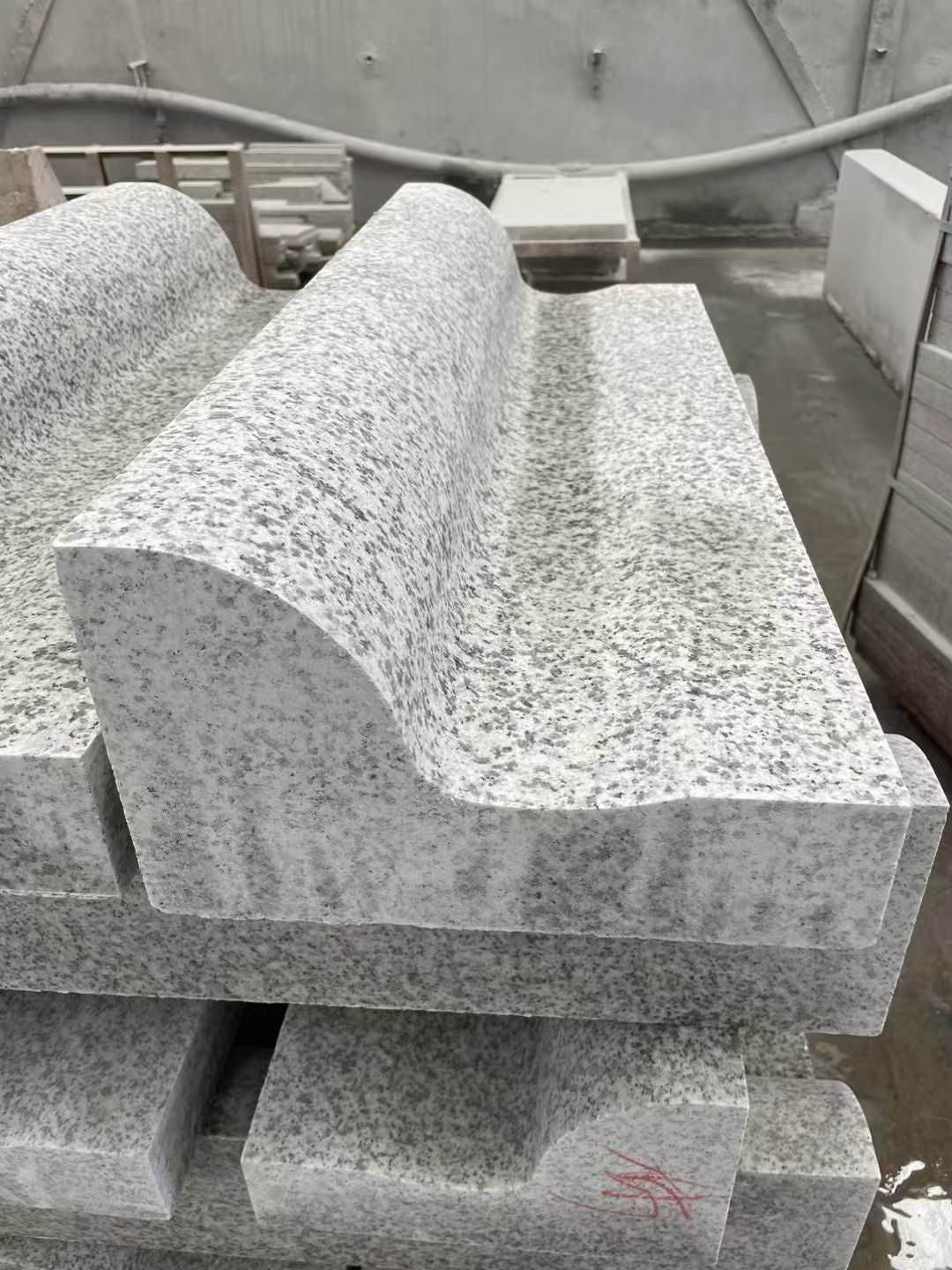 濮阳 白麻花岗岩S型路沿石，路侧石，马路牙子等